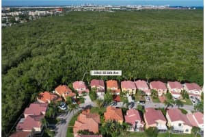 1061 SE 6th Ave, Dania Beach, FL 33004, Sold 01/21/22