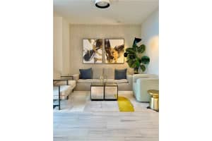 1010 SW 2nd Ave Ph 02, Miami, FL 33130, Sold 12/22/21