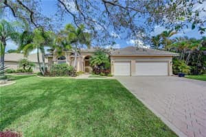 6123 NW 56th Dr, Coral Springs, FL 33067, Sold 01/07/22