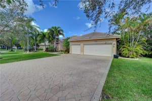 6123 NW 56th Dr, Coral Springs, FL 33067, Sold 01/07/22