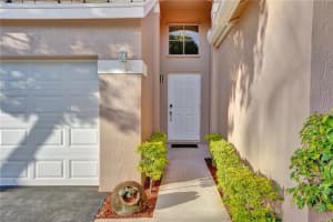 362 Bridgeton Rd, Weston, FL 33326, Sold 12/22/21