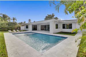 2109 SE 19th St, Fort Lauderdale, FL 33316, Sold 02/23/22