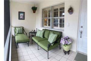 581 Blue Heron Dr, Hallandale Beach, FL 33009, Sold 12/16/21