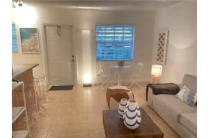2660 NE 8th Ave, Wilton Manors, FL 33334, Sold 12/21/21