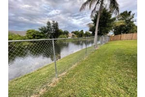 9329 NW 47th St, Sunrise, FL 33351, Sold 12/21/21