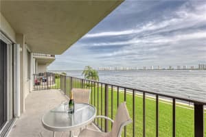 801 Lake Shore Dr, West Palm Beach, FL 33403, Sold 12/29/21