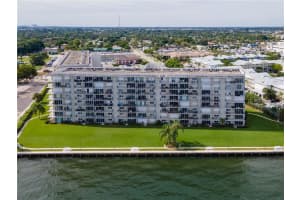 801 Lake Shore Dr, West Palm Beach, FL 33403, Sold 12/29/21