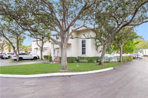 11872 NW 13th St, Pembroke Pines, FL 33026, Sold 12/15/21