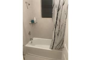 2382 SE 3rd St, Homestead, FL 33033, Sold 01/27/22