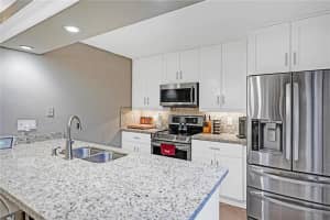 5957 NW 54th Ln, Tamarac, FL 33319, Sold 12/30/21