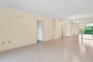8280 SW 24th St, North Lauderdale, FL 33068, Sold 12/23/21