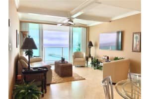 333 NE 21st Ave, Deerfield Beach, FL 33441, Sold 03/30/22