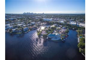 2218 NE 16th St, Fort Lauderdale, FL 33304, Sold 02/14/22