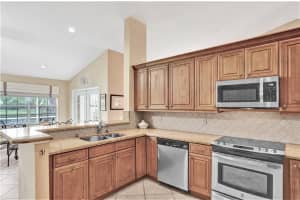 400 Cameron Dr, Weston, FL 33326, Sold 12/29/21