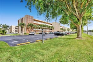 201 SE 11th Terrace, Dania Beach, FL 33004, Sold 01/03/22