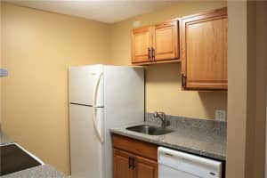 15 Crossings Cir, Boynton Beach, FL 33435, Sold 03/18/22