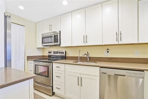 4502 N Federal Hwy #310b, Lighthouse Point, FL 33064, Sold 01/03/22