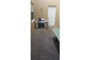 2601 NW 7th St, Boynton Beach, FL 33426, Sold 01/20/22