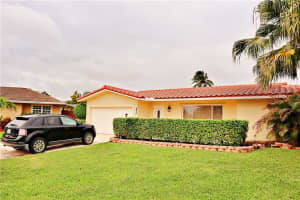 837 W Plantation Cir, Plantation, FL 33324, Sold 01/18/22