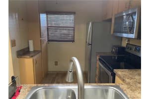 1080 NW 106th Terrace, Pembroke Pines, FL 33026, Sold 01/14/22