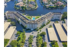 390 N Federal Hwy, Deerfield Beach, FL 33441, Sold 03/24/22