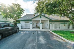 340 SE 2nd Ave APT D1, Deerfield Beach, FL 33441, Sold 01/07/22
