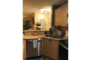 7439 W 22nd Ave, Hialeah, FL 33016, Sold 01/04/22