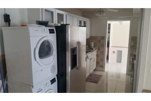 1301 NE 7th St, Hallandale Beach, FL 33009, Sold 02/01/22