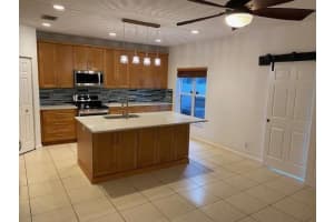 305 Spruce St, Boynton Beach, FL 33426, Sold 12/30/21