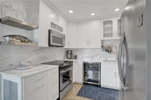 1535 SE 15th St, Fort Lauderdale, FL 33316, Sold 12/28/21