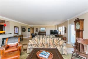 2500 E Las Olas Blvd, Fort Lauderdale, FL 33301, Sold 01/20/22