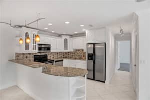 6427 Bay Club Dr, Fort Lauderdale, FL 33308, Sold 01/18/22