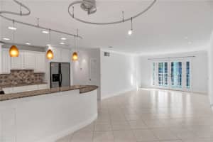 6427 Bay Club Dr, Fort Lauderdale, FL 33308, Sold 01/18/22
