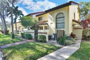 10423 S Circle Lake Dr, Boynton Beach, FL 33437, Sold 01/12/22