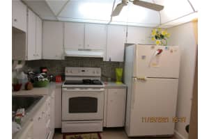 6451 N University Dr APT 118, Tamarac, FL 33321, Sold 03/09/22