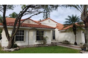 312 SW 184th Way, Pembroke Pines, FL 33029, Sold 01/21/22