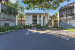 6301 N University Dr, Tamarac, FL 33321, Sold 12/30/21
