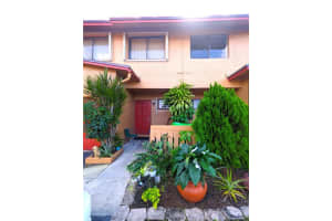2840 NW 80th Ave, Sunrise, FL 33322, Sold 01/12/22