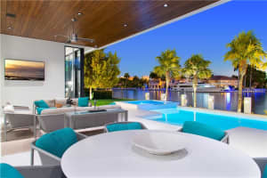 2216 Sunrise Key Blvd, Fort Lauderdale, FL 33304, Sold 05/05/22