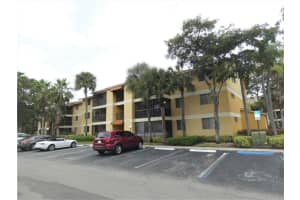 3017 N Oakland Forest Dr, Oakland Park, FL 33309, Sold 03/04/22