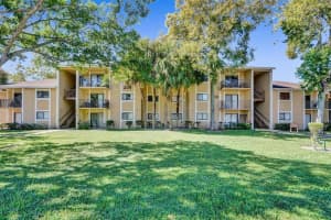 200 Palm Cir W, Pembroke Pines, FL 33025, Sold 02/18/22