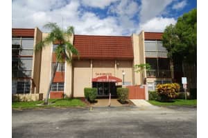 8100 SW 24th St, North Lauderdale, FL 33068, Sold 01/28/22