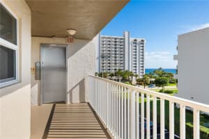 2929 S Ocean Blvd, Boca Raton, FL 33432, Sold 01/06/22