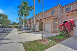 7750 S Southwood Cir, Davie, FL 33328, Sold 02/01/22
