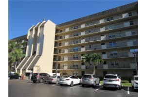 3300 W Rolling Hills Cir, Davie, FL 33328, Sold 04/06/22