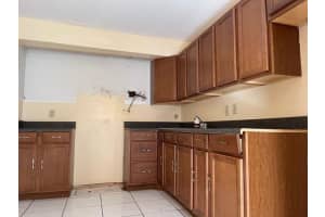 345 W Laurel Dr, Margate, FL 33063, Sold 04/13/22