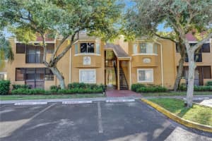 292 SW 83rd Way, Pembroke Pines, FL 33025, Sold 02/07/22