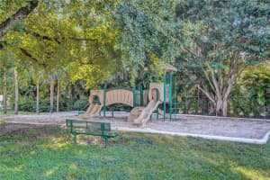 292 SW 83rd Way, Pembroke Pines, FL 33025, Sold 02/07/22