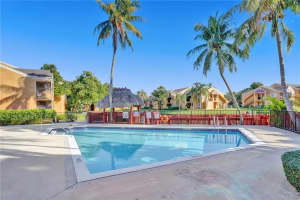 292 SW 83rd Way, Pembroke Pines, FL 33025, Sold 02/07/22