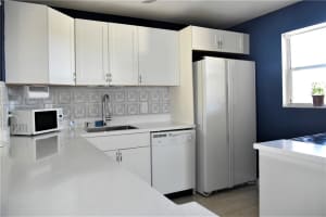 5525 N Lakewood Cir, Margate, FL 33063, Sold 01/07/22